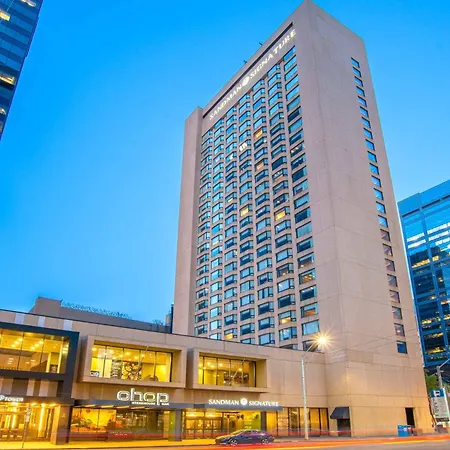 Sandman Signature Edmonton Downtown Hotel-3
